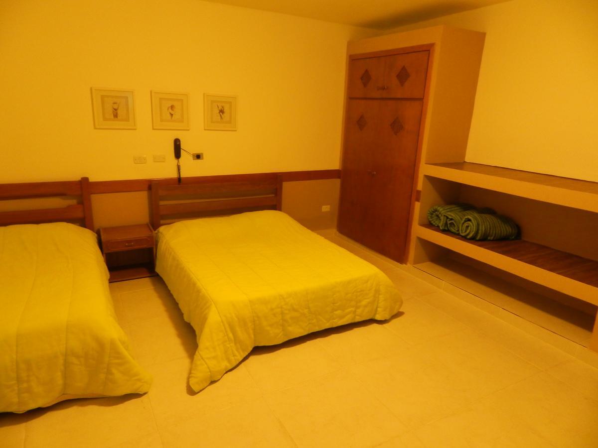 Eduardos Park Hotel Cotia  Buitenkant foto