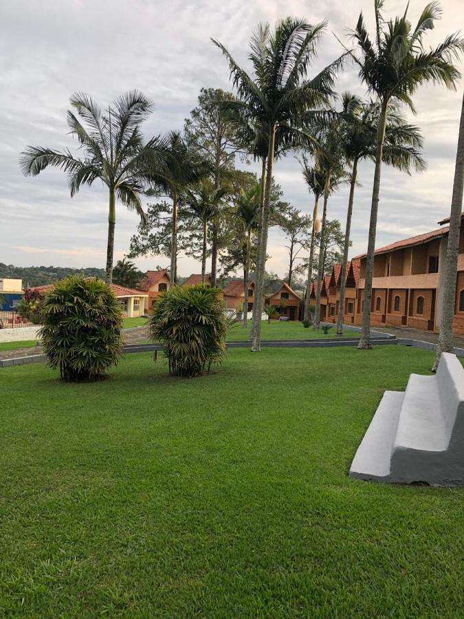 Eduardos Park Hotel Cotia  Buitenkant foto